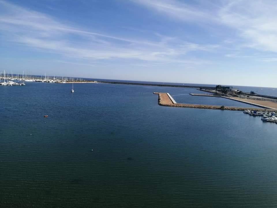 Beach Apartment Торевиеха Екстериор снимка