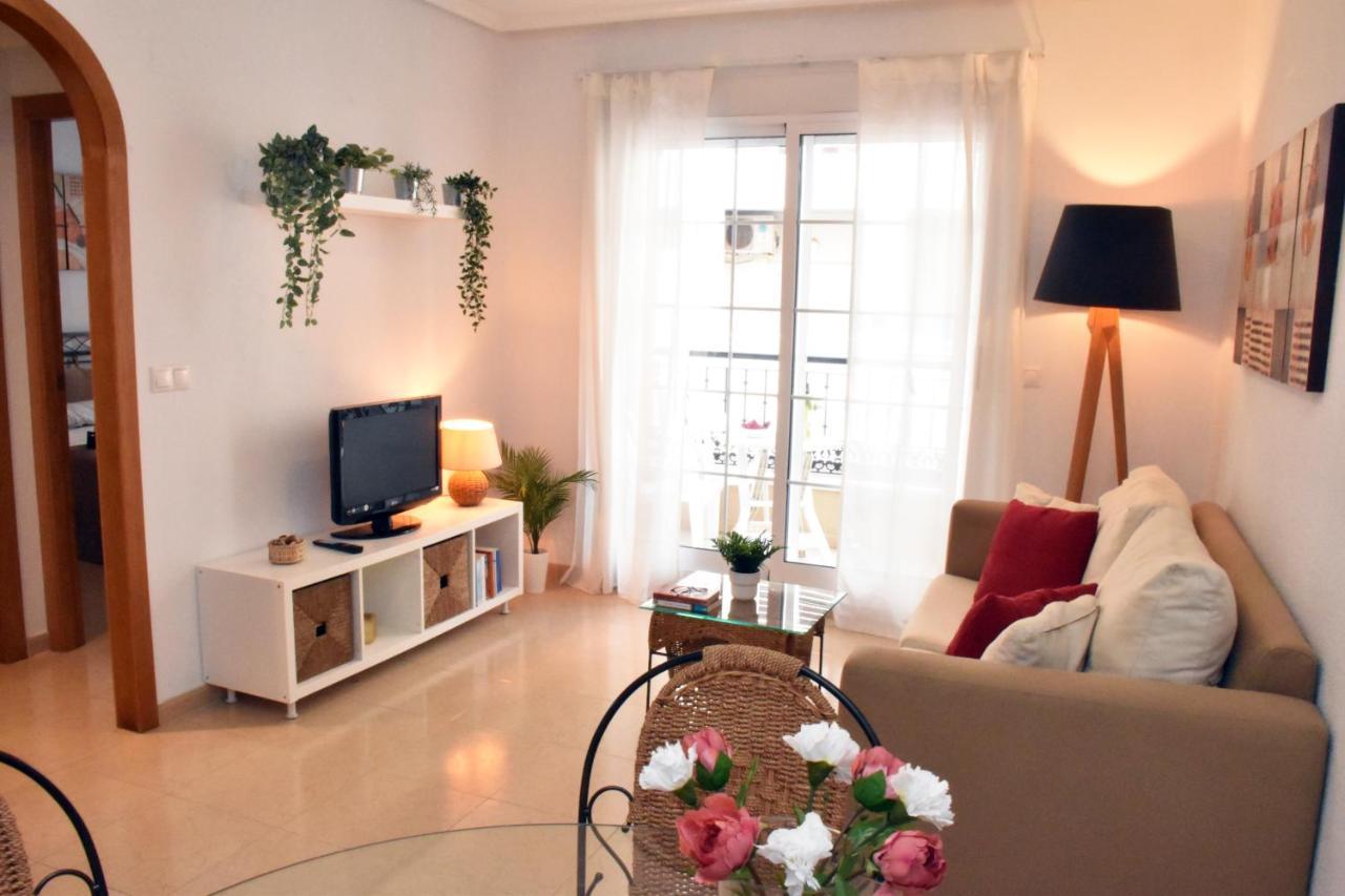 Beach Apartment Торевиеха Екстериор снимка
