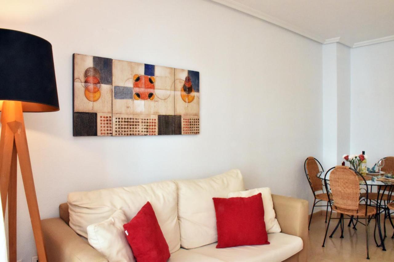 Beach Apartment Торевиеха Екстериор снимка