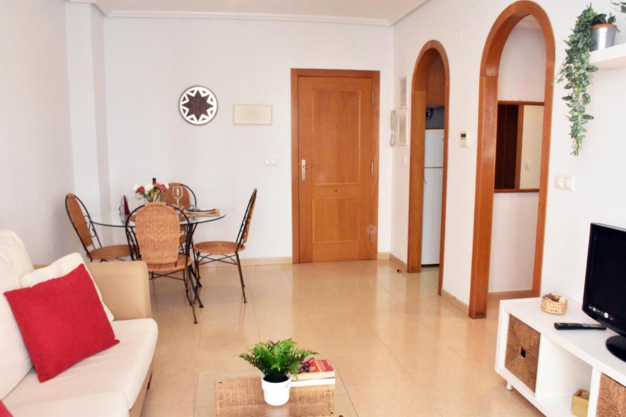 Beach Apartment Торевиеха Екстериор снимка