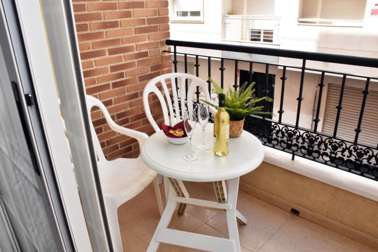 Beach Apartment Торевиеха Екстериор снимка