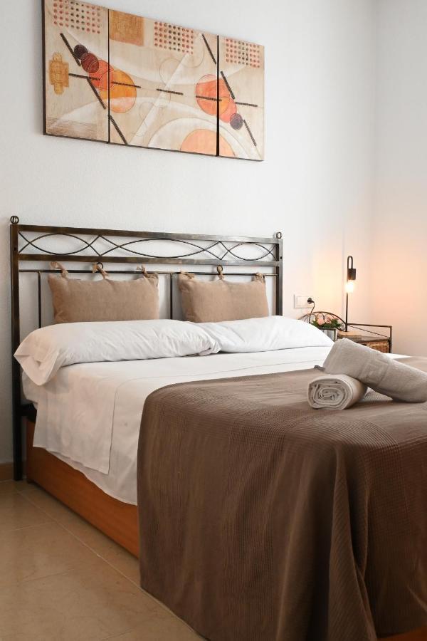 Beach Apartment Торевиеха Екстериор снимка