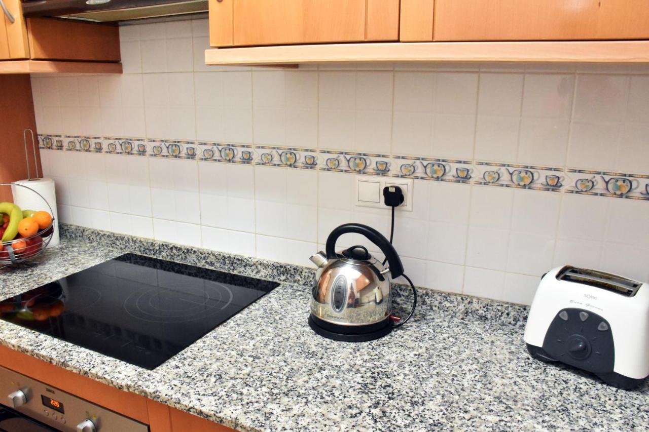 Beach Apartment Торевиеха Екстериор снимка