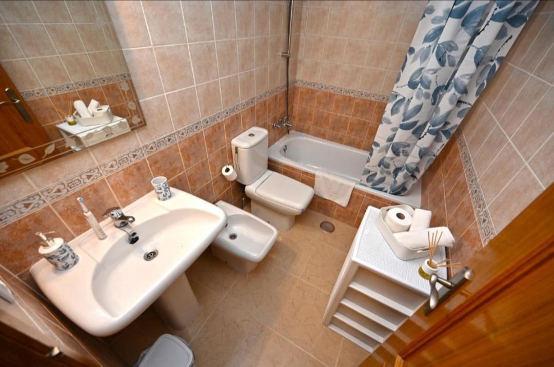 Beach Apartment Торевиеха Екстериор снимка